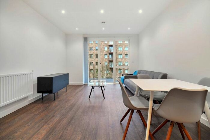 1 Bedroom Flat To Rent In Shackleton Way, London, E16