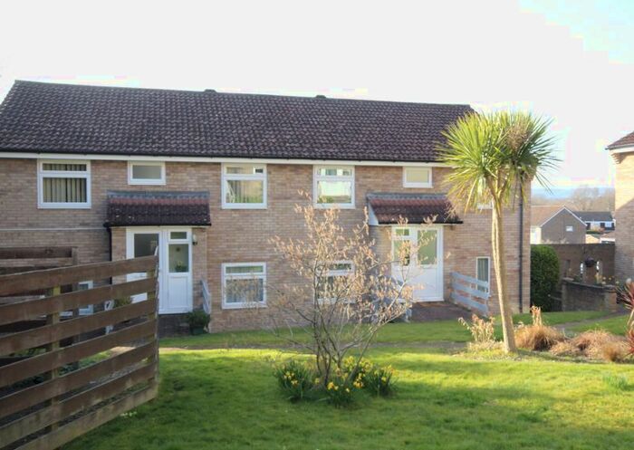 2 Bedroom Flat To Rent In Welland Road, Tonbridge, TN10