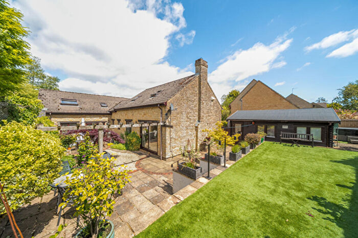 5 Bedroom Detached House For Sale In Baker Street, Farthinghoe, NN13