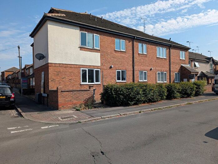2 Bedroom Apartment For Sale In Rose Street, Swindon, Wiltshire, SN2