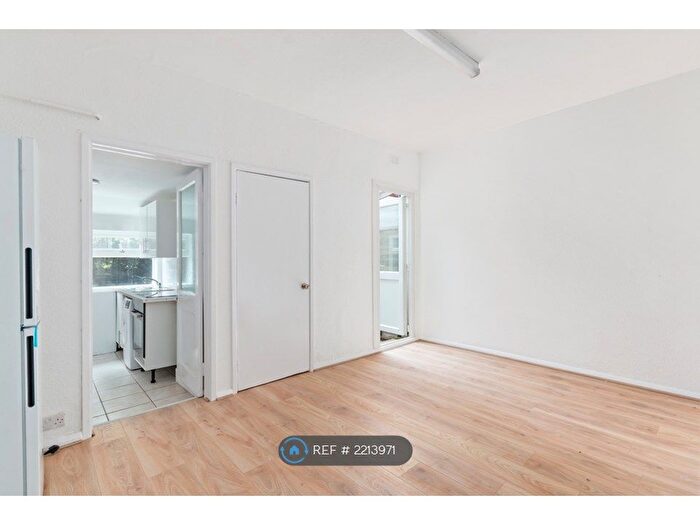 4 Bedroom Terraced House To Rent In Kenlor Road, London, SW17