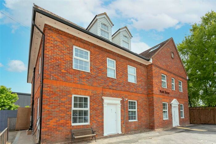 1 Bedroom Apartment To Rent In London Road, Hemel Hempstead, Hertfordshire, HP3