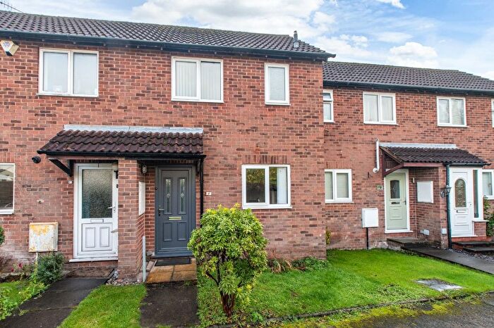 1 Bedroom Terraced House For Sale In Minster Walk, Catshill, Bromsgrove, Worcestershire, B61