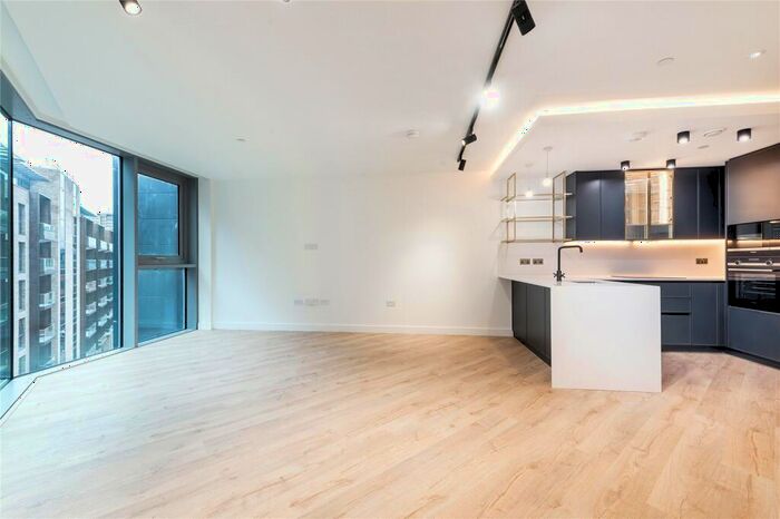 2 Bedroom Apartment To Rent In Bollinder Place, London, EC1V