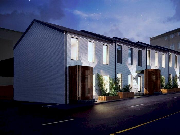 3 Bedroom Detached House To Rent In Lower Brunswick Street, Leeds, West Yorkshire, Uk, LS2