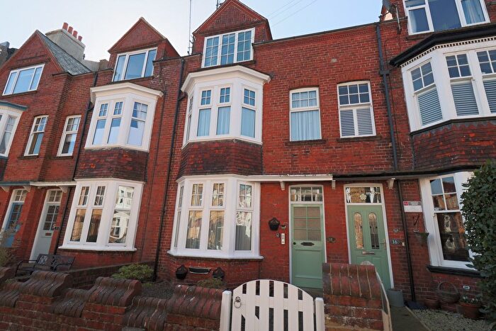 2 Bedroom Flat For Sale In Rutland Street, Filey, YO14