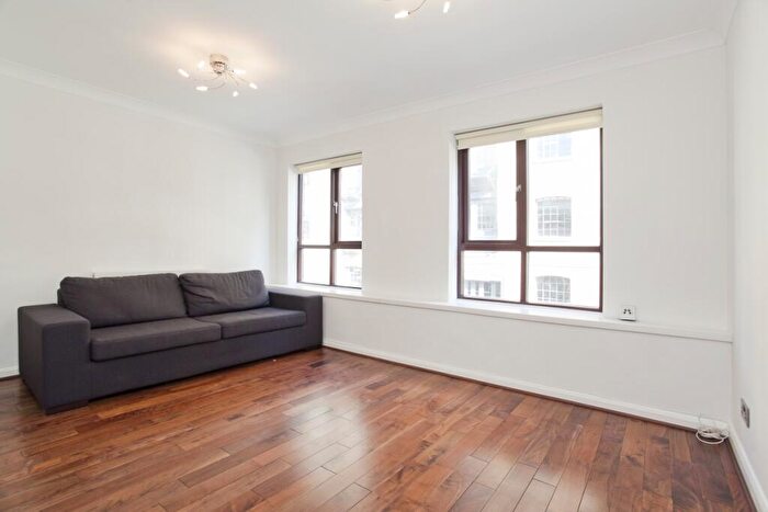 2 Bedroom Flat To Rent In Prospect Place, Wapping Wall, London, E1W