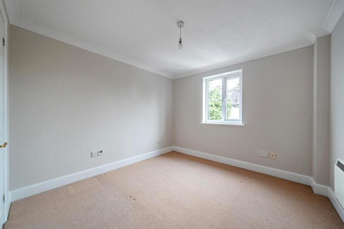 1 Bedroom Apartment To Rent In Mount Hermon Road, Woking, GU22