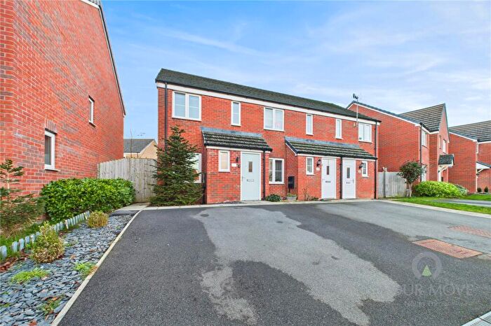 2 Bedroom End Of Terrace House For Sale In Lee Road, Harlestone Manor, Northampton, Northamptonshire, NN5