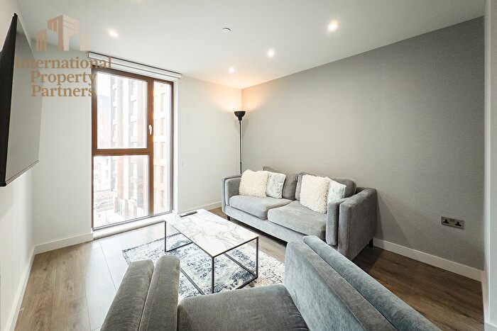 1 Bedroom Flat To Rent In Parliament Square, Crump Street, Liverpool, L1