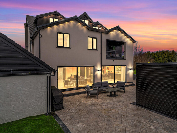 6 Bedroom Detached House For Sale In Ledsham Lane, Ellesmere Port, CH66