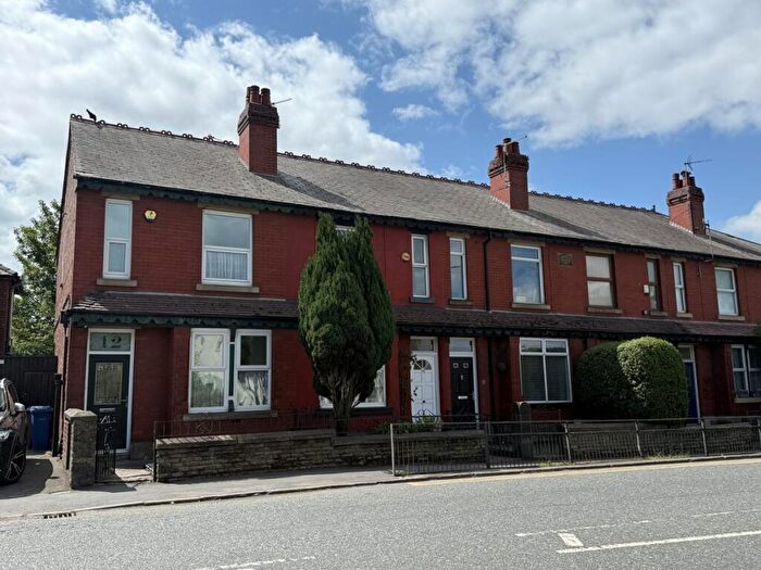 3 Bedroom End Of Terrace House To Rent In Berrycroft Lane, Romiley, Stockport, SK6