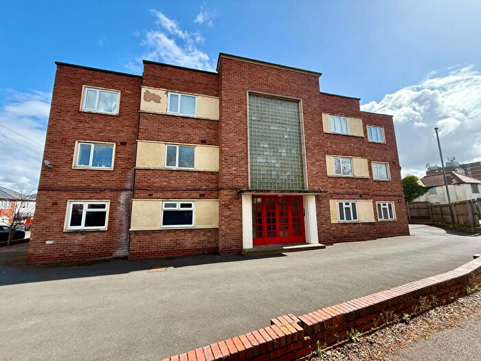 2 Bedroom Flat To Rent In Knoyle Court, Scotts Road, Stourbridge, DY8