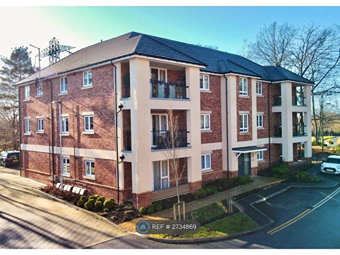 2 Bedroom Flat To Rent In Crane House, Blackwater, Camberley, Farnborough, GU17