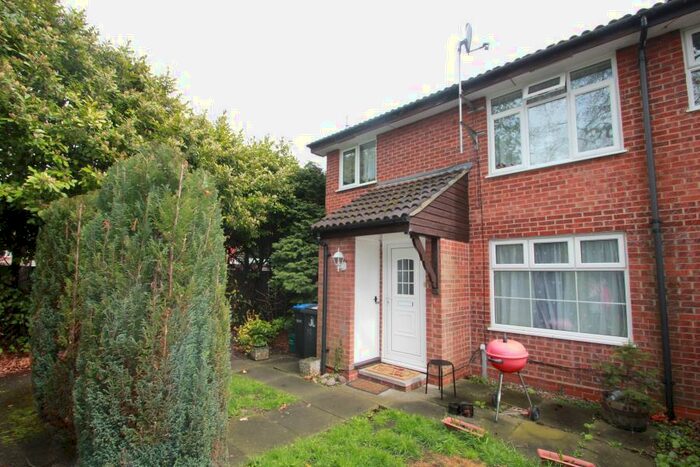 1 Bedroom Maisonette To Rent In Addlestone, KT15