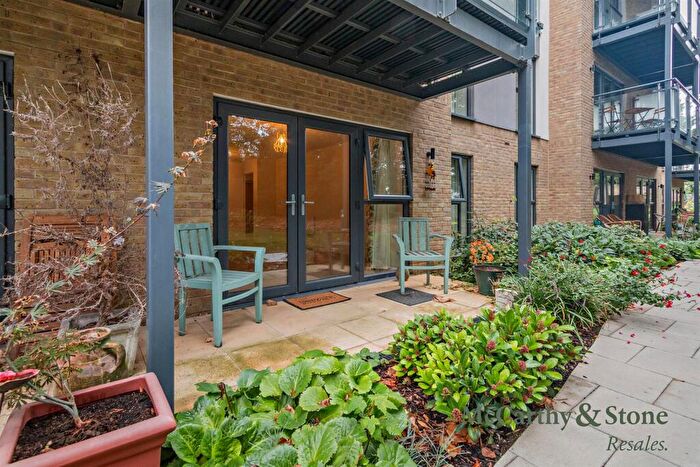 1 Bedroom Apartment For Sale In Pearson House, Trotwood Close, Broadstairs, Kent, CT10