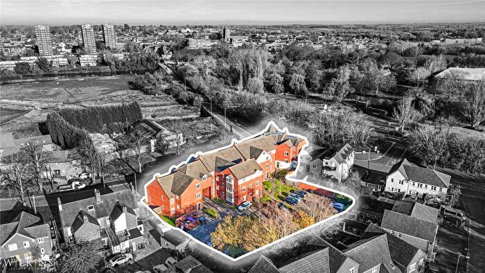 2 Bedroom Apartment For Sale In Bonehill Road, Tamworth, Staffordshire, B78