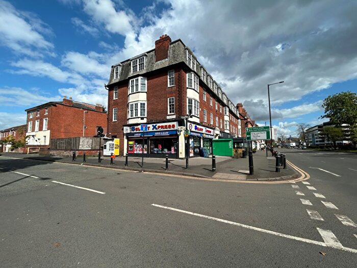 4 Bedroom Flat To Rent In Hagley Road, Birmingham, B16