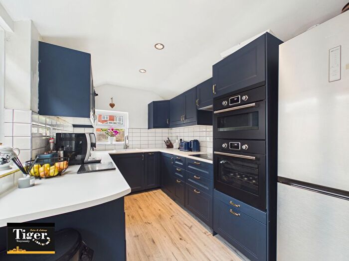 3 Bedroom Semi Detached House For Sale In Argyll Road, Blackpool, FY2