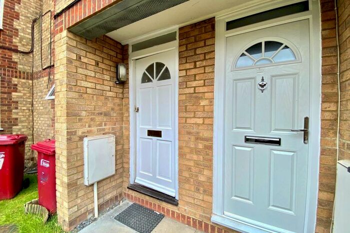 1 Bedroom Maisonette To Rent In Maplin Park, Langley, Slough, SL3