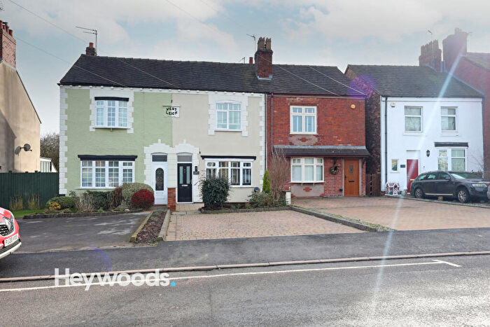 3 Bedroom Town House For Sale In Heathcote Road, Bignall End, Stoke-on-Trent, Staffordshire, ST7
