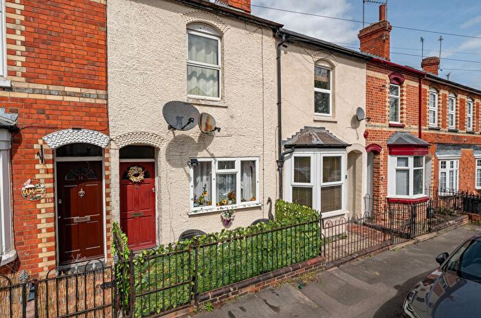 4 Bedroom Terraced House For Sale In Waldeck Street, Reading, Berkshire, RG1