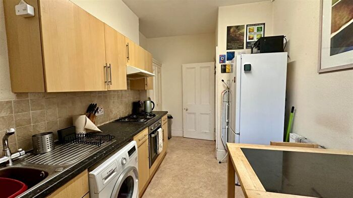 1 Bedroom Flat For Sale In Grand Parade, St. Leonards-On-Sea, TN38