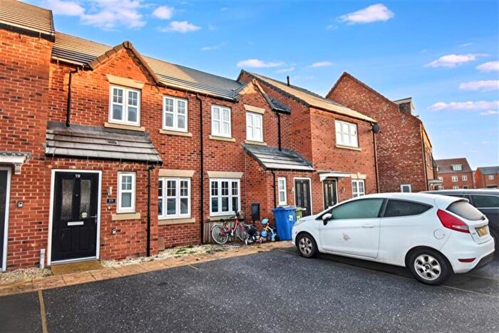 2 Bedroom Semi-Detached House To Rent In Bedroom Semi Detached House In Harper Hill Gardens, Harworth, DN11