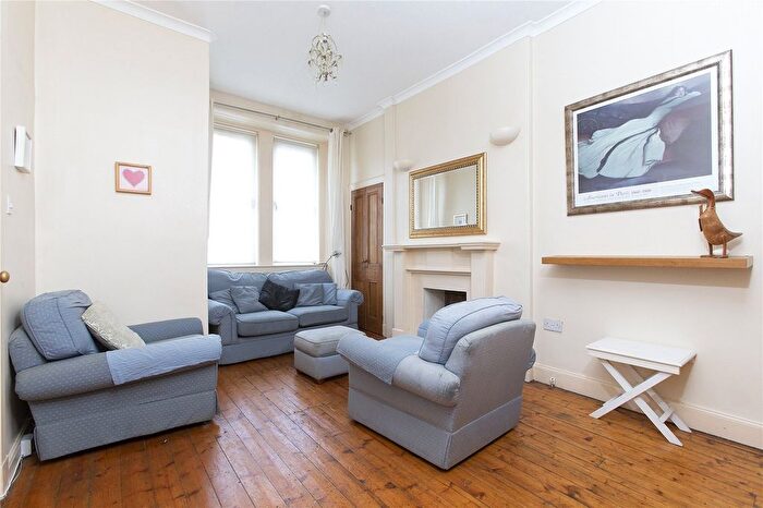 1 Bedroom Flat To Rent In Logie Green Road, Broughton, Edinburgh, EH7