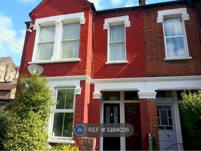 1 Bedroom Flat To Rent In Inglemere Road, Mitcham, CR4
