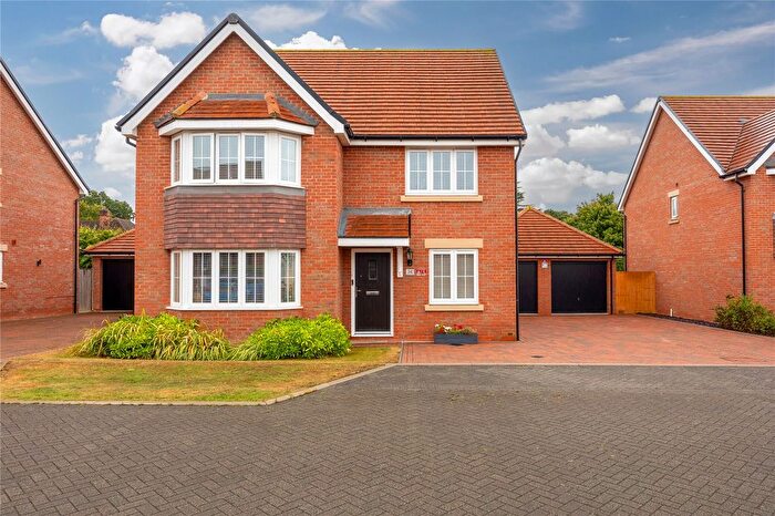 5 Bedroom Detached House For Sale In Lacewing Drive, Biddenham, Bedford, Bedfordshire, MK40