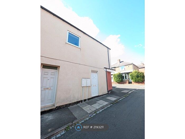 2 Bedroom Flat To Rent In Bowman Street, Darlington, DL3