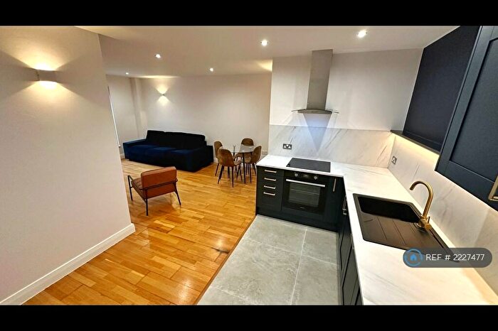 2 Bedroom Flat To Rent In Mere House, Manchester, M15