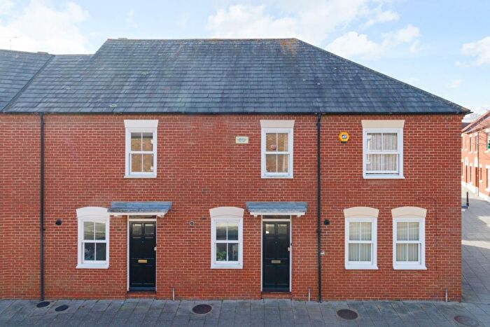 2 Bedroom End Terrace House For Sale In Orient Place, Canterbury, CT2