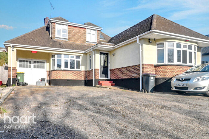 4 Bedroom Detached House For Sale In Crown Hill, Rayleigh, SS6