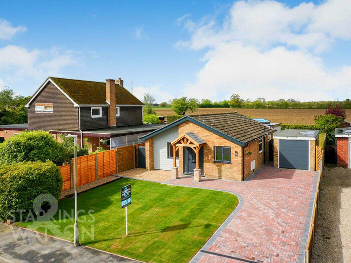 3 Bedroom Detached Bungalow To Rent In Knyvett Green, Ashwellthorpe, Norwich, NR16