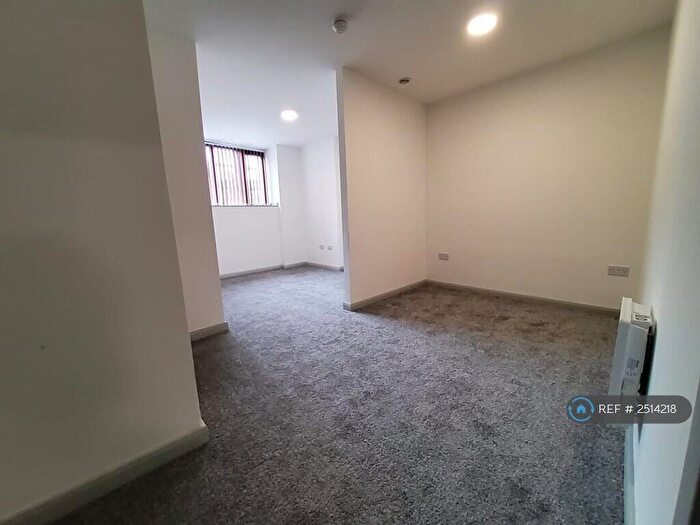 Studio To Rent In Drake Street, Rochdale, OL16