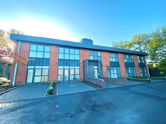 1 Bedroom Apartment To Rent In Parkview House, Oaklands Park, Wokingham, RG41