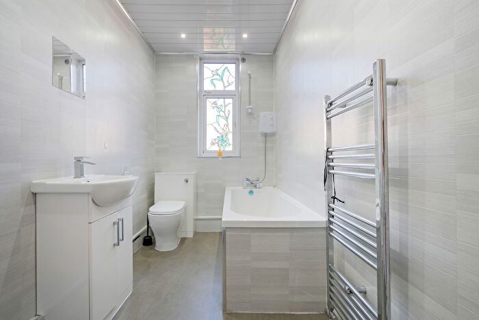 3 Bedroom Terraced House For Sale In South View Road, Nether Edge, Sheffield, S7