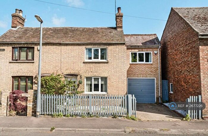 3 Bedroom Semi Detached House To Rent In Station Road, Tempsford, Sandy, SG19