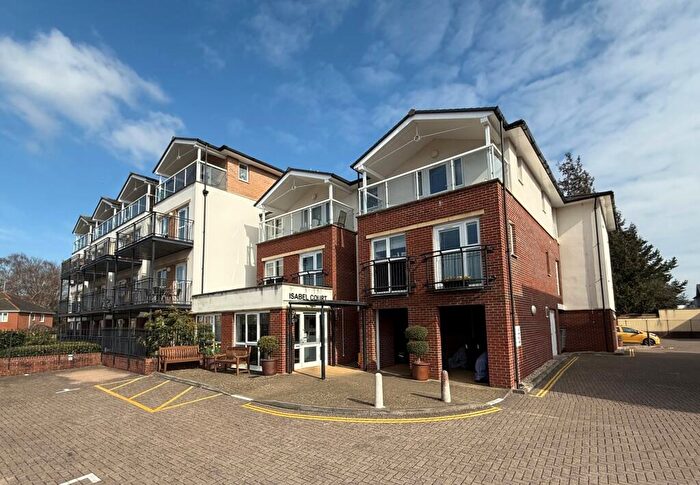 2 Bedroom Apartment For Sale In Cowick Street, St.Thomas, EX4