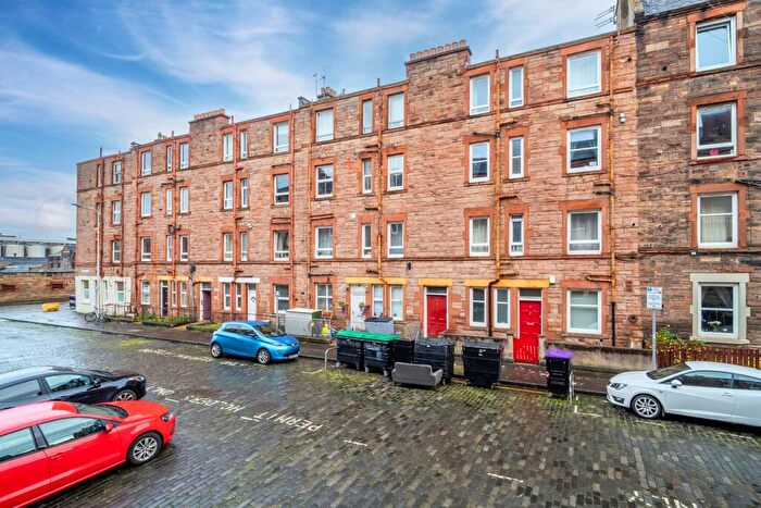 1 Bedroom Flat For Sale In Smithfield Street, Edinburgh, EH11