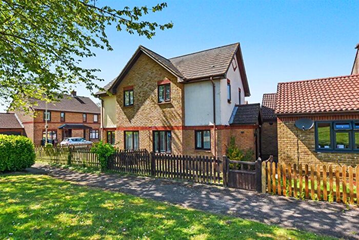 2 Bedroom Semi-Detached House For Sale In Hayman Walk, Eccles, ME20