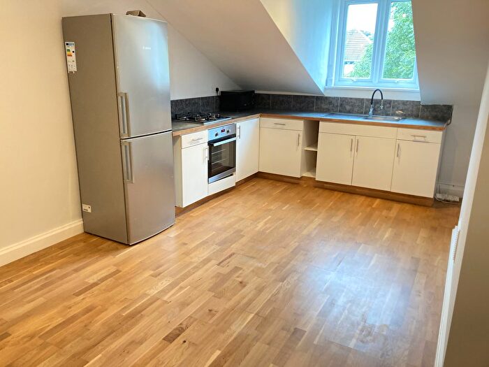 2 Bedroom Flat To Rent In Very Near The Grove Area, Ealing Broadway Area, W5