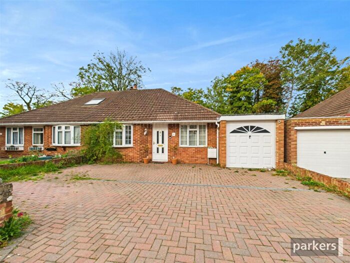 2 Bedroom Bungalow For Sale In Flaxman Close, Earley, RG6