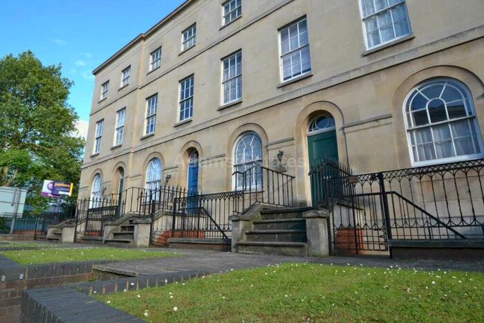 1 Bedroom Flat To Rent In Castle Street, Reading, RG1