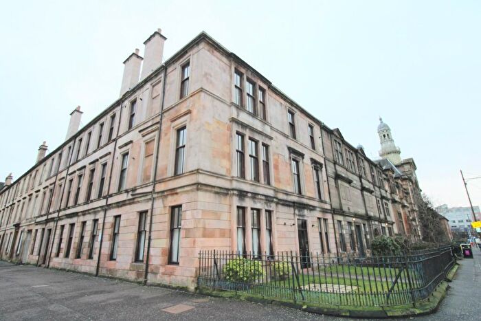 2 Bedroom Flat To Rent In Burgh Hall Street, Glasgow, G11