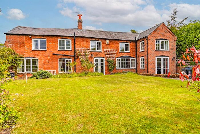 2 Bedroom Cottage For Sale In Keys Lane, Priors Marston, Southam, CV47