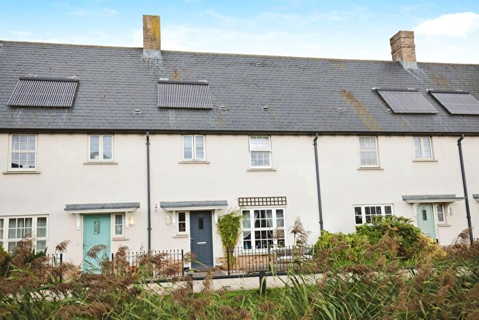 3 Bedroom End Of Terrace House For Sale In Scribers Drive, Upton, Northampton, NN5