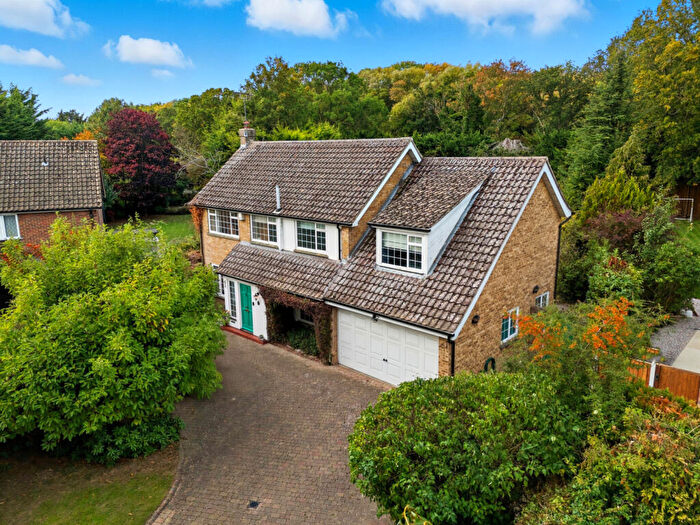 4 Bedroom Detached House For Sale In Willow Green, Ingatestone, CM4